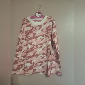 Melrose and Market pink camouflage shirt NWT size Med